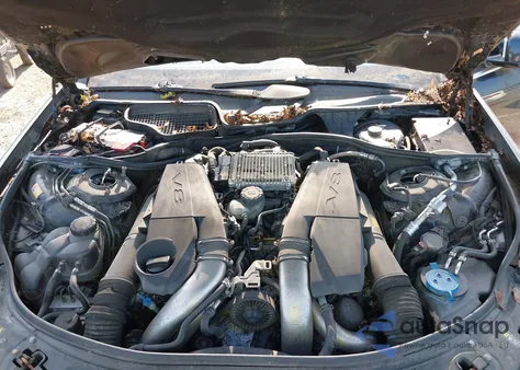 2013 Mercedes-Benz S 550 z USA, uszkodzony, nr VIN WDDNG7DB7DA520577